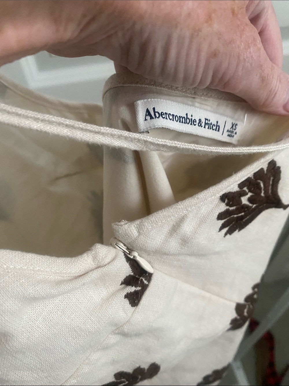 Abercrombie & Fitch Cream Linen-Blend Midi Dress with Brown Botanical Print - Picture 5 of 5